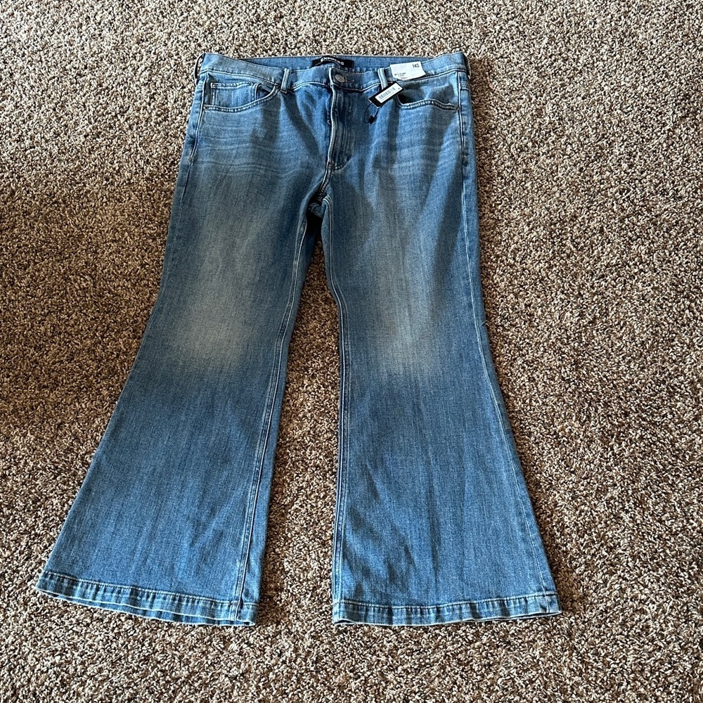 Express Wide Leg Jeans in Classic Blue